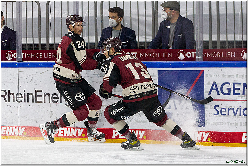 PENNY DEL;  Koelner Haie - Straubing Tigers; Koeln, 14.04.2021